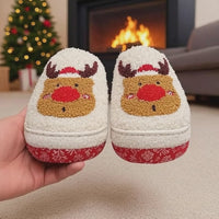 Cozy Christmas Plush Slippers™